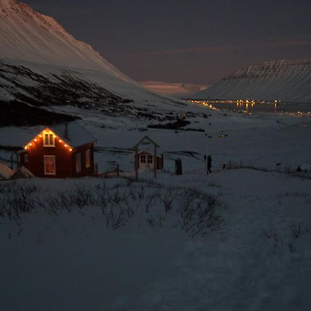 Valholl Skataskali Villa Ísafjörður Eksteriør billede